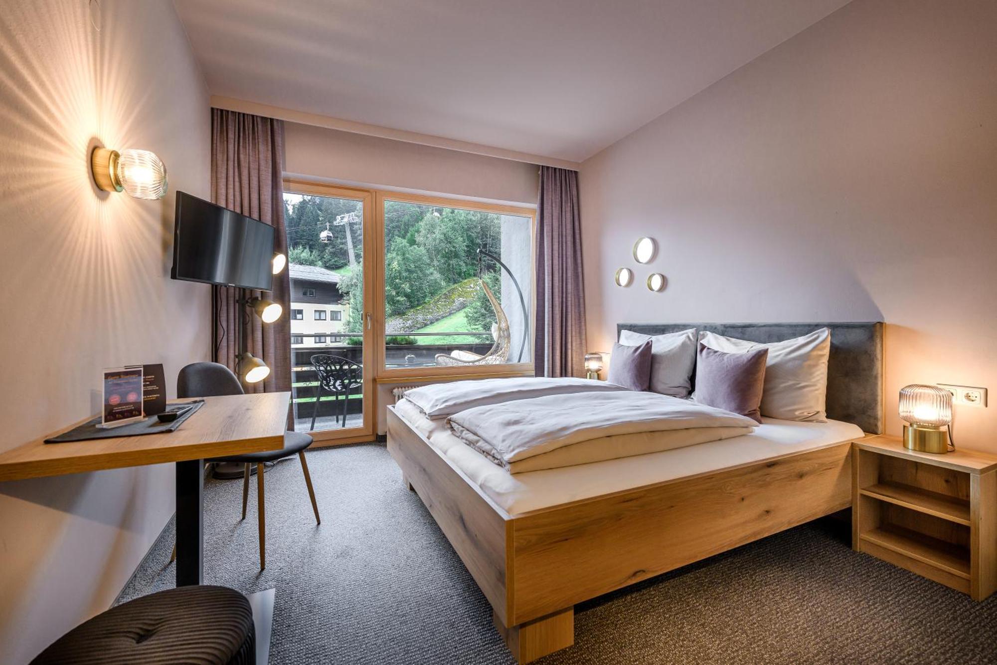 B&B Berglift Direkt An Der Talstation Bad Hofgastein Eksteriør bilde